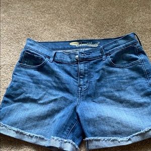 Old Navy Shorts size 6 Women’s Blue Jean